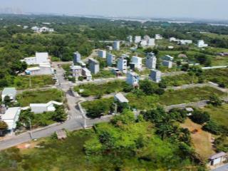 Bán 83m2 chỉ hơn 3 tỷ ngay gần làng đại học long phước
