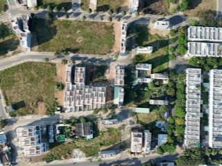 Bán căn shophouse ngay đông tăng long chỉ 10,6 tỷ 
dt 100m2. ngang 5m, nhà 3 tầng