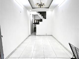 Bán nhà tôn đản quận 4  2 tầng  24m2  chỉ 2 tỷ 4  sổ hồng riêng