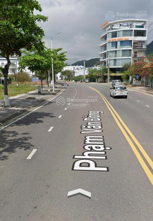 Bán đất biệt thự mặt tiền phạm văn đồng dt 335,3m3 ngang 10m, cách bãi tắm biển 500m, giá 70tr/m2