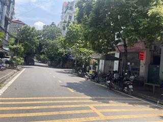Bán nhà phân lô quân đội khu 918 phúc đồng diện tích 85m mặt tiền 5m , xây 8 tầng thang máy gara