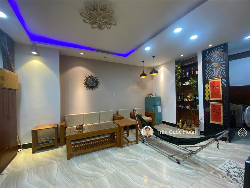 Bán nhà lô góc trương công định, p8 vũng tàu, 118m2 thổ cư, dòng tiền 20tr/tháng giá 9,3 tỉ