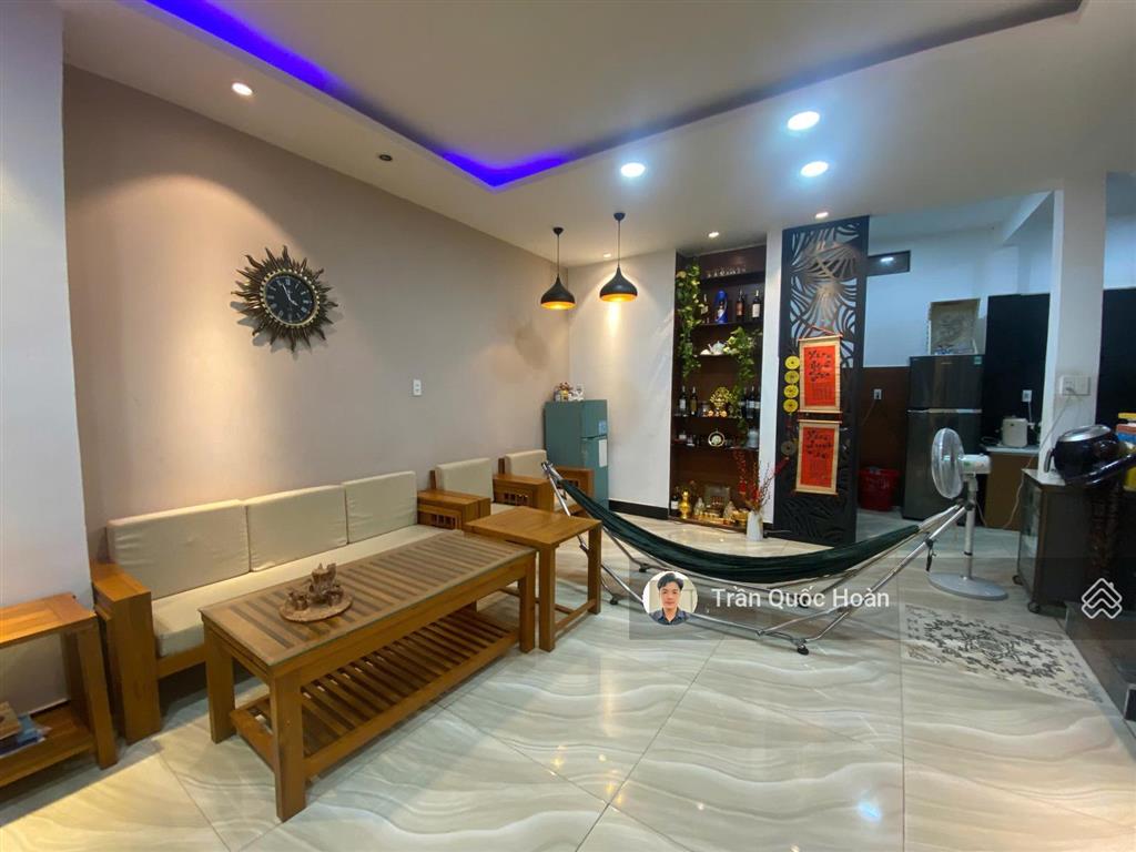 Bán nhà lô góc trương công định, p8 vũng tàu, 118m2 thổ cư, dòng tiền 20tr/tháng giá 9,3 tỉ