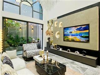 Nhà đẹp cao cấp hiện đại 4m x 17m 5 tầng 4pn có phòng thư giãn