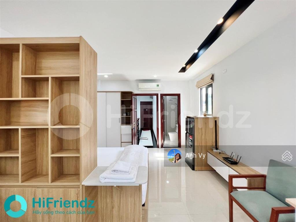 Căn hộ tách bếp  diện tích rộng  chỉ tính điện ngay ubnd q2