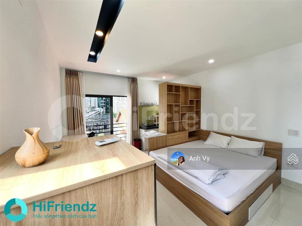 Căn hộ tách bếp  diện tích rộng  chỉ tính điện ngay ubnd q2