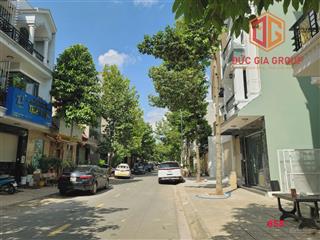 Bán nhà 1 trệt 1 lầu 1 tum khu d2d võ thị sáu, phường trấn biên, 82m2, giá 6,5 tỷ
