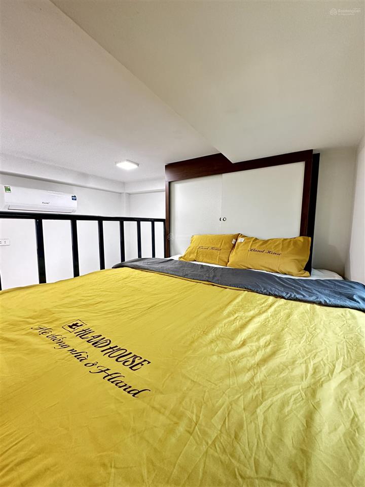 111 triều khúc  gác xép full nội thất  ngay gần trường utt