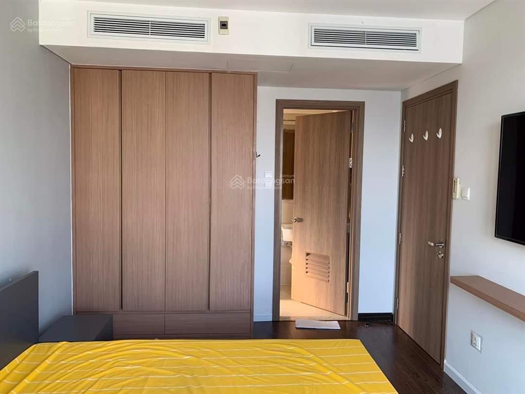 Cần bán căn hộ rivera park q.10, dt 88m2, 2pn, giá 6.8 tỷ,  0931 196 *** thành. nhà đẹp, view đẹp