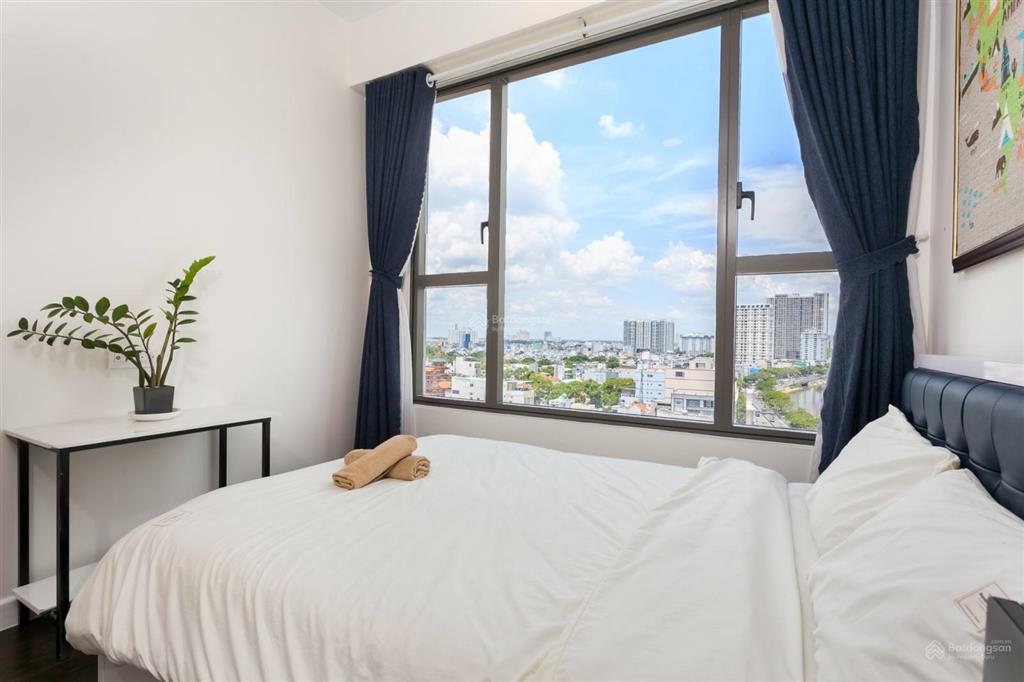 Cần bán căn hộ rivera park quận 10 dt 77m2 2pn 2wc, giá bán 5.65 tỷ . lầu cao view thoáng. ở liền