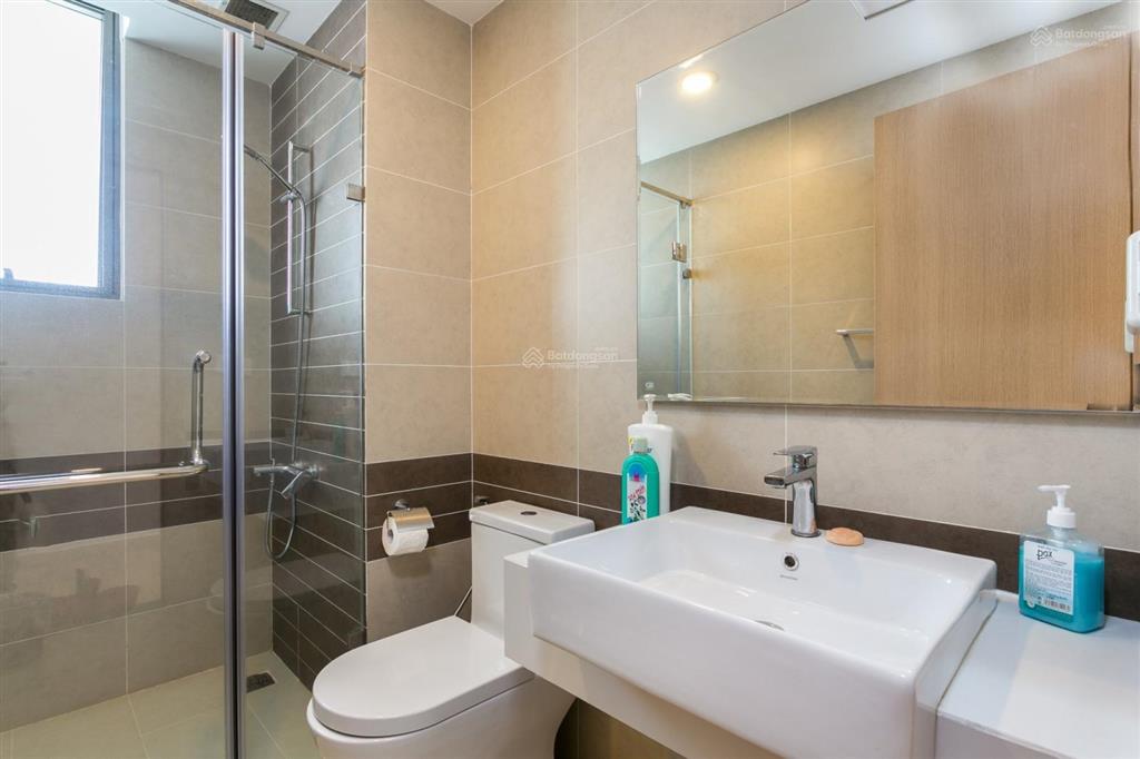 Cần bán căn hộ rivera park quận 10 dt 77m2 2pn 2wc, giá bán 5.65 tỷ . lầu cao view thoáng. ở liền