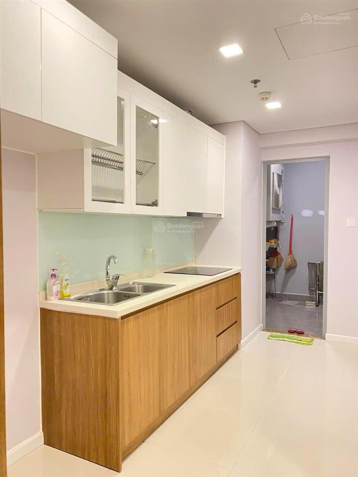 Cho thuê ch 2pn, 2wc, 74m2 giá rẻ 15 triệu tại rivera park sài gòn  q10, nhà đẹp.  0931 196 ***