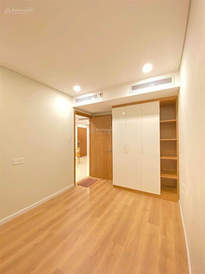 Cho thuê ch 2pn, 2wc, 74m2 giá rẻ 15 triệu tại rivera park sài gòn  q10, nhà đẹp.  0931 196 ***