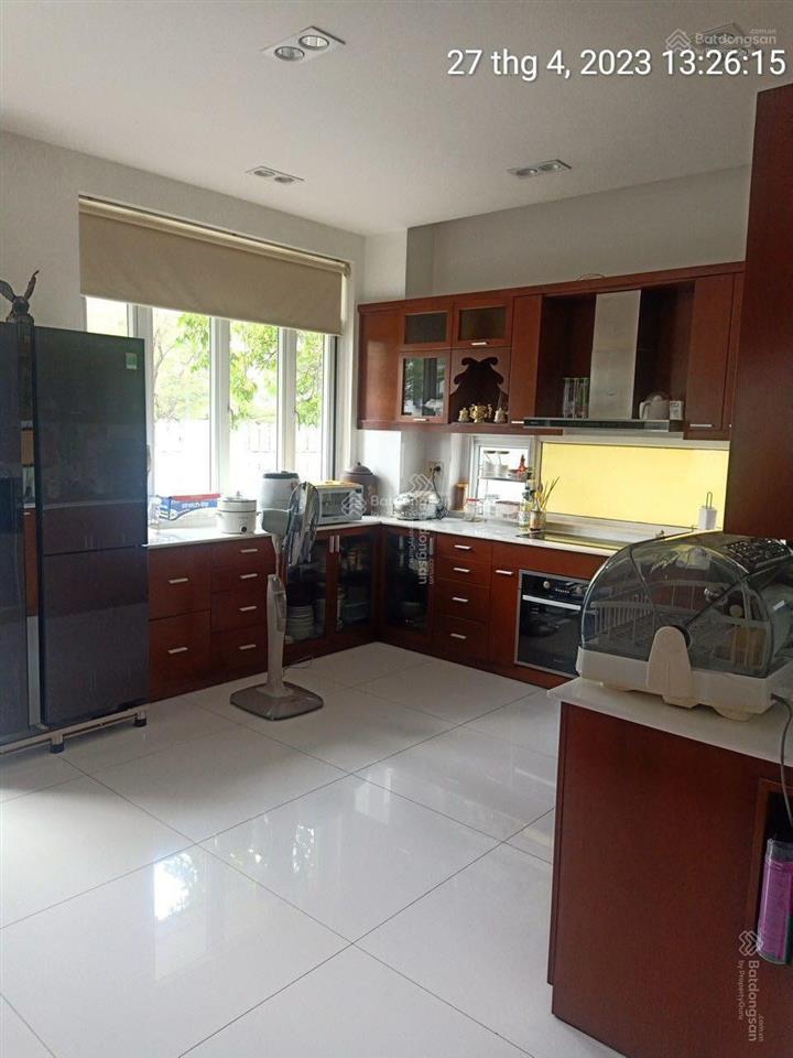 Ngộp tiền ngân hàng cần bán gấp nhà biệt thự 12,5x20m đối diện tttm vivo city giá bằng tiền mua đất