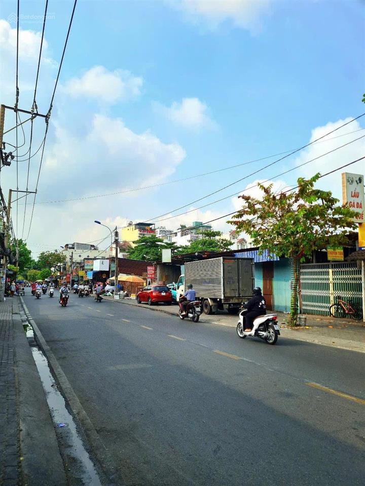 Bán gấp nhà mt đường lâm văn bền ngang 7,5 nở hậu 7,8x43,3 giá 30tỷ đang có dòng tiền 55triệu/tháng