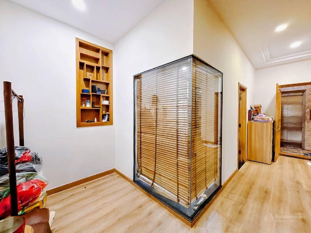 Đi định cư cần bán căn nhà biệt thự phố 8x12 khu vip đường dương bá trạc giá rẻ hơn thị trường 3tỷ.