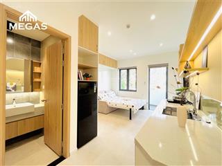 Căn hộ cao cấp  full trọn bộ nội thất hiện đại, thông minh, đầy đủ tiện nghi  ban công view đẹp