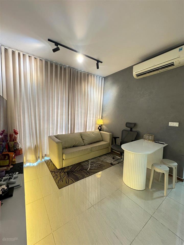 Cần bán gấp căn hộ 2+1, full nội thất đẹp, one verandah