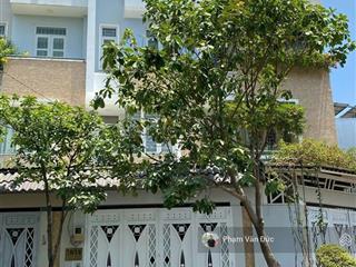 Bán nhà 4 lầu đường xe tải lớn . dt 80 m giá 7.25 tỉ. pháp lí chuẩn tl trực tiếp chủ