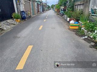 Bán lô đất mặt tiền đường số . xe hơi quay đầu . dt 100 m (5x20 ) giá đầu tư 5.5 tỉ
