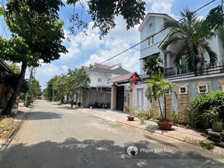 Bán lô đất xây biệt thự đường thông kinh doanh buôn bán . dt 200m ( 10x20 ) giá 15.5 tỉ