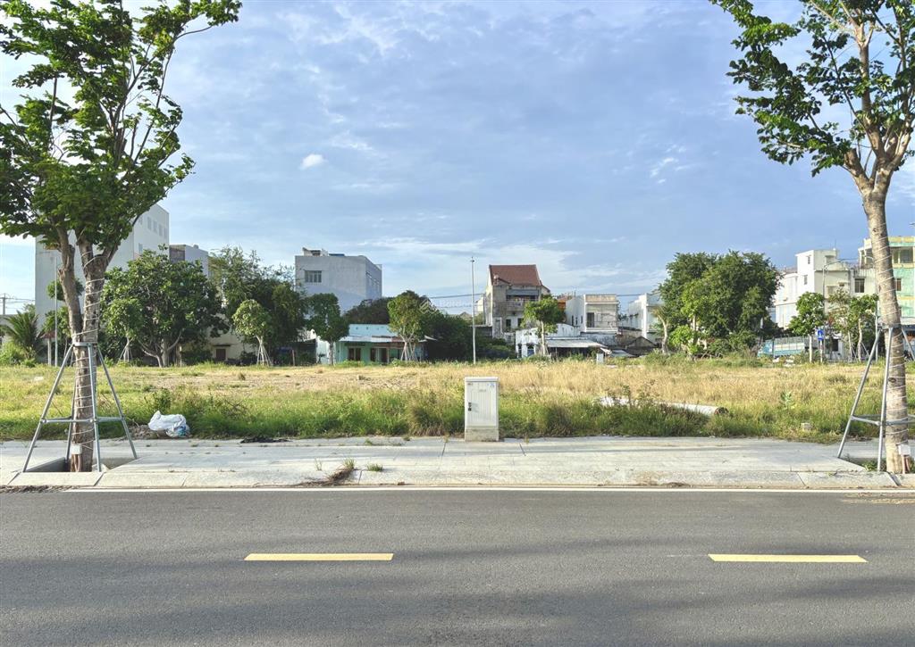 Đất nền trung tâm phan rang giá chỉ 1ty9 nền ( sổ đỏ sẵn )