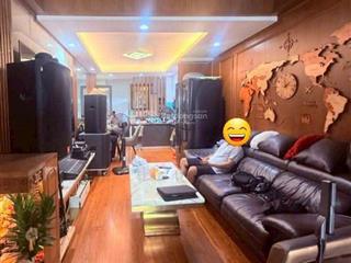 Nhà mặt tiền đường hồng bàng quận 11