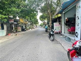 Nhà mới sơn sửa 1 lầu đường số 28  kế chợ an nhơn (6x20m) 20tr tl