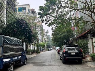 Bán đất phân lô đường 8m gần tđc ngọc thụy, 51m2, mặt tiền 4.6m, chỉ 11.4 tỷ
