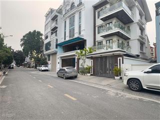 Bán đất phố việt hưng, long biên 66m2 x mt 5.4m  ô tô tránh  giá 14.7 tỷ