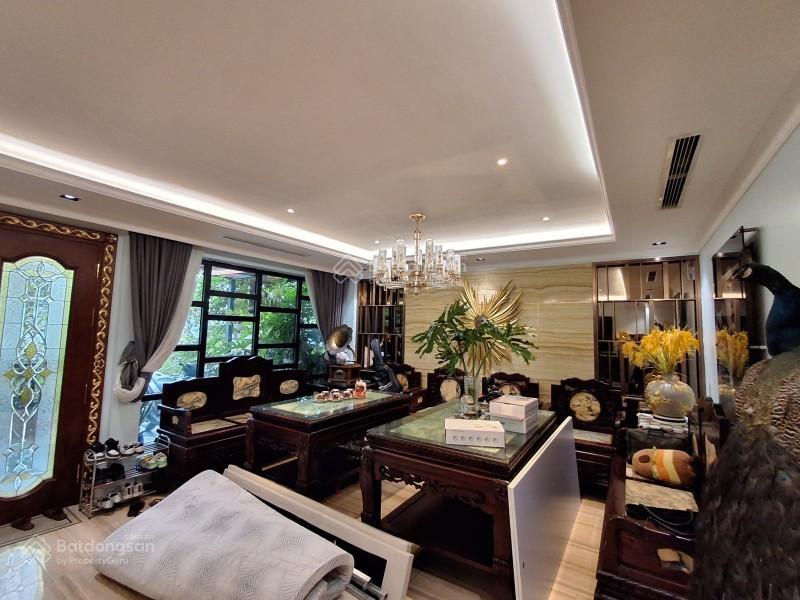 Bán tòa nhà phố bồ đề, long biên  90m2 ô tô tránh  mặt tiền khủng  thang máy 17 tỷ