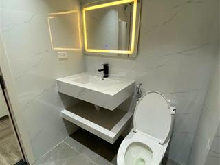 Siêu phẩm nhà mới xây full nt xịn, thang máy, mặt bằng kd ở hđ, ô tô vào nhà. gía 8.9 tỷ có tl