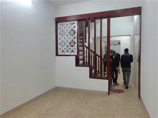 Bán nhà dân xây kiên cố ở nguyễn trãi,hđ,cách hơn 10m ra đường ô tô tránh.gía 8.5tỷ cótl