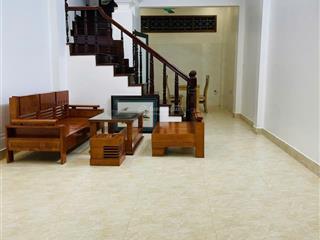 Cần bán gấp căn nhà dân xây kiên cố ở tô hiệu, hđ, ô tô đỗ ngay cạnh nhà. giá 8.8 tỷ có tl