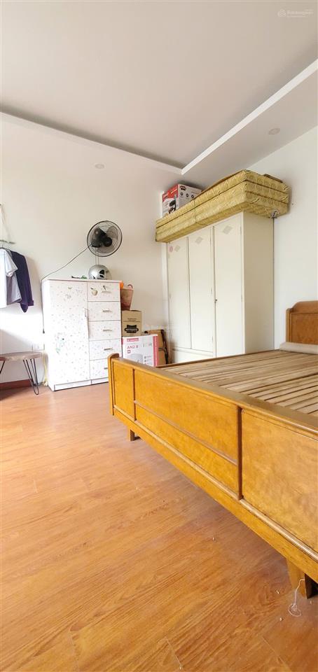 Chủ nhà cần tiền nên cần bán gấp căn nhà full nt ở xa la, ô tô đỗ gần. gía 6tỷ có tl