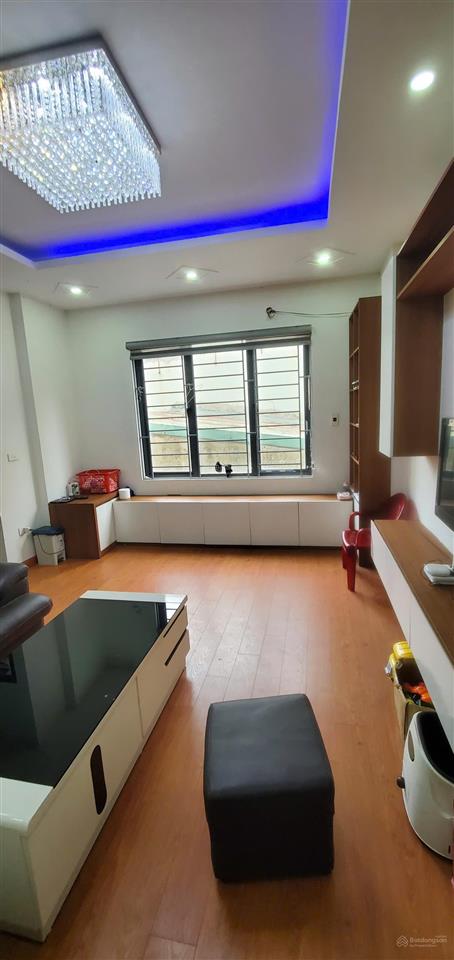 Chủ nhà cần tiền nên cần bán gấp căn nhà full nt ở xa la, ô tô đỗ gần. gía 6tỷ có tl