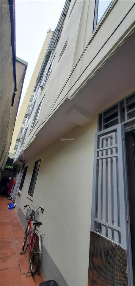 Chủ nhà cần tiền nên cần bán gấp căn nhà full nt ở xa la, ô tô đỗ gần. gía 6tỷ có tl