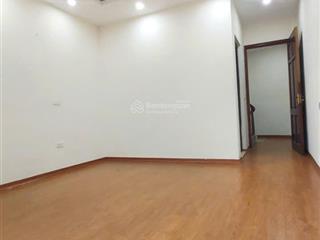 Chủ nhà cần tiền nên cần bán gấp căn nhà ở hà trì,hđ.ô tô đỗ cửa.gía 7.45tỷ có tl