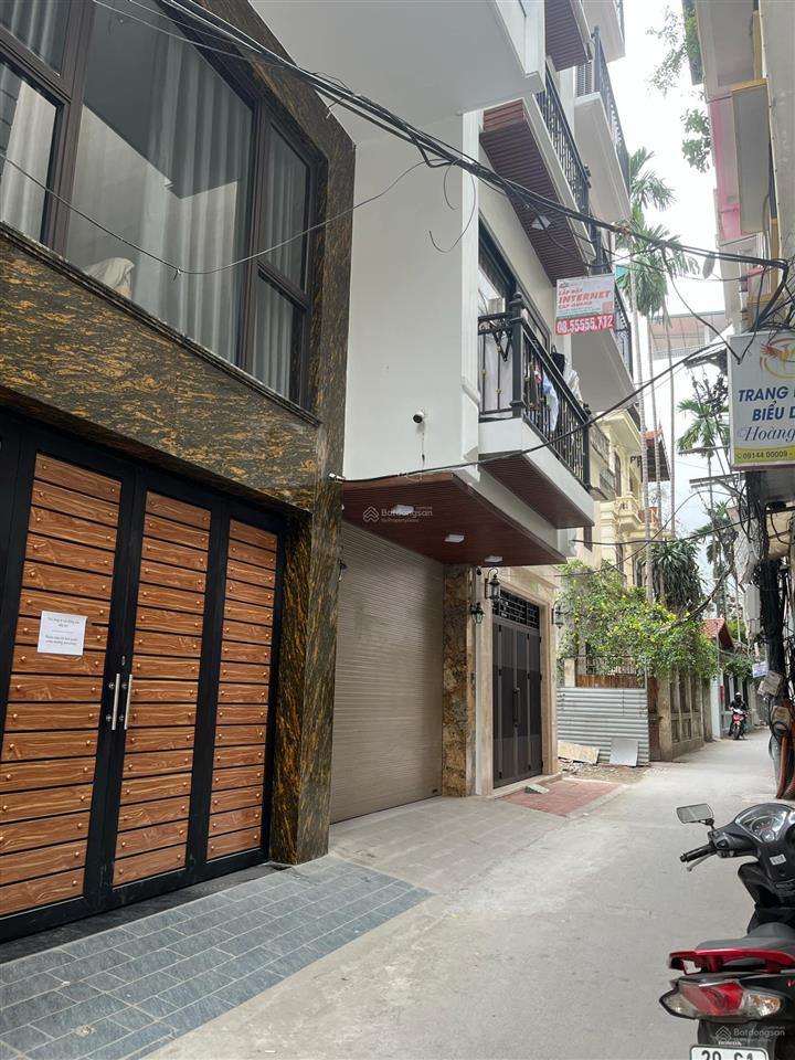 Tòa căn hộ dịch vụ lạc long quân 8 tầng thang máy lô góc ô tô doanh thu 200 triệu/tháng