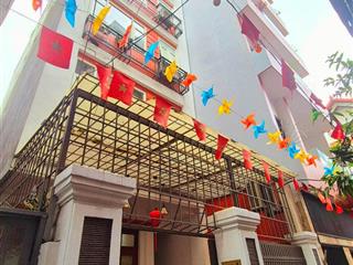 Âu cơ  lô góc 3 thoáng  nhà đẹp ngõ thông  20m ô tô