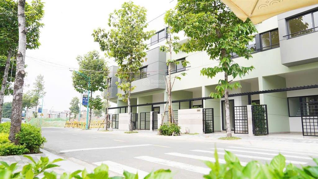 Bán biệt thự cát tường j  home, 4,7 tỷ, 76,5 m2, 5pn, 3wc tại đt 743, bình chuẩn, thuận an