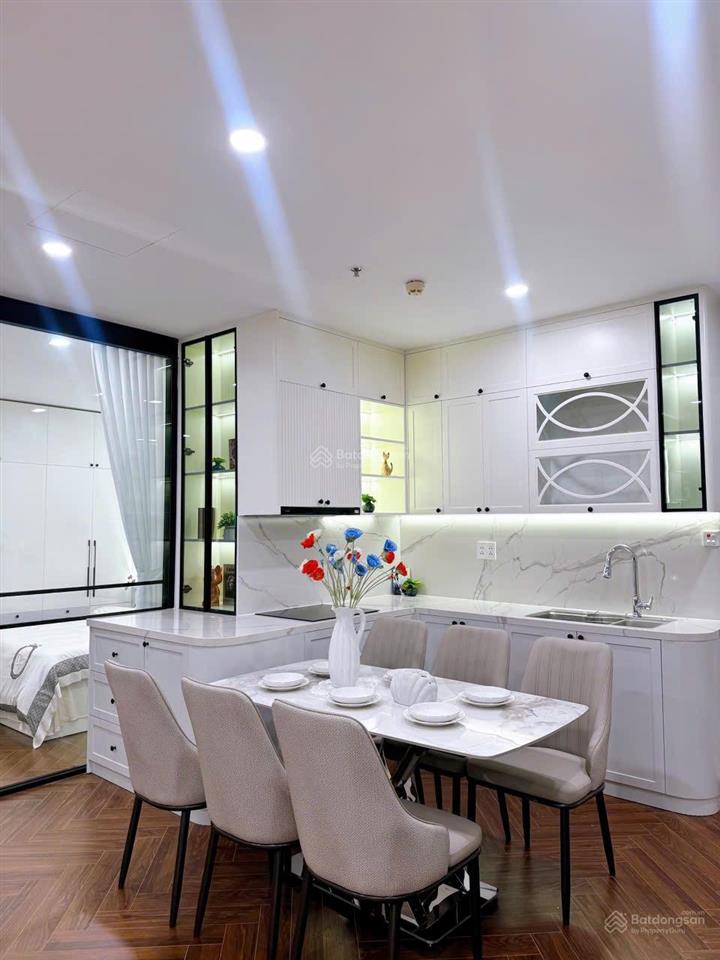 Em cần bán gấp căn hộ 03 phòng ngủ có chỗ để ô tô vĩnh viễn rộng 117m2 giá chỉ 13 tỷ x  0354 864 ***