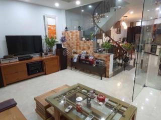 Nhà mp lô góc, kinh doanh đỉnh, khu an ninh, phân lô, 2 mặt tiền. oto dừng đỗ, vỉa hè