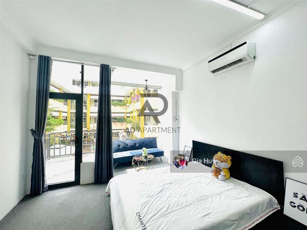 Studio ban công  cửa sổ full kính  view cực chill  gần đại học gtvt  ngã tư hàng xanh