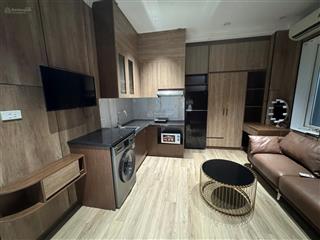 Cho thuê studio 1n1k cửa sổ thoáng  thiết kế hiện đại ngay đê la thành, cát linh, đống đa