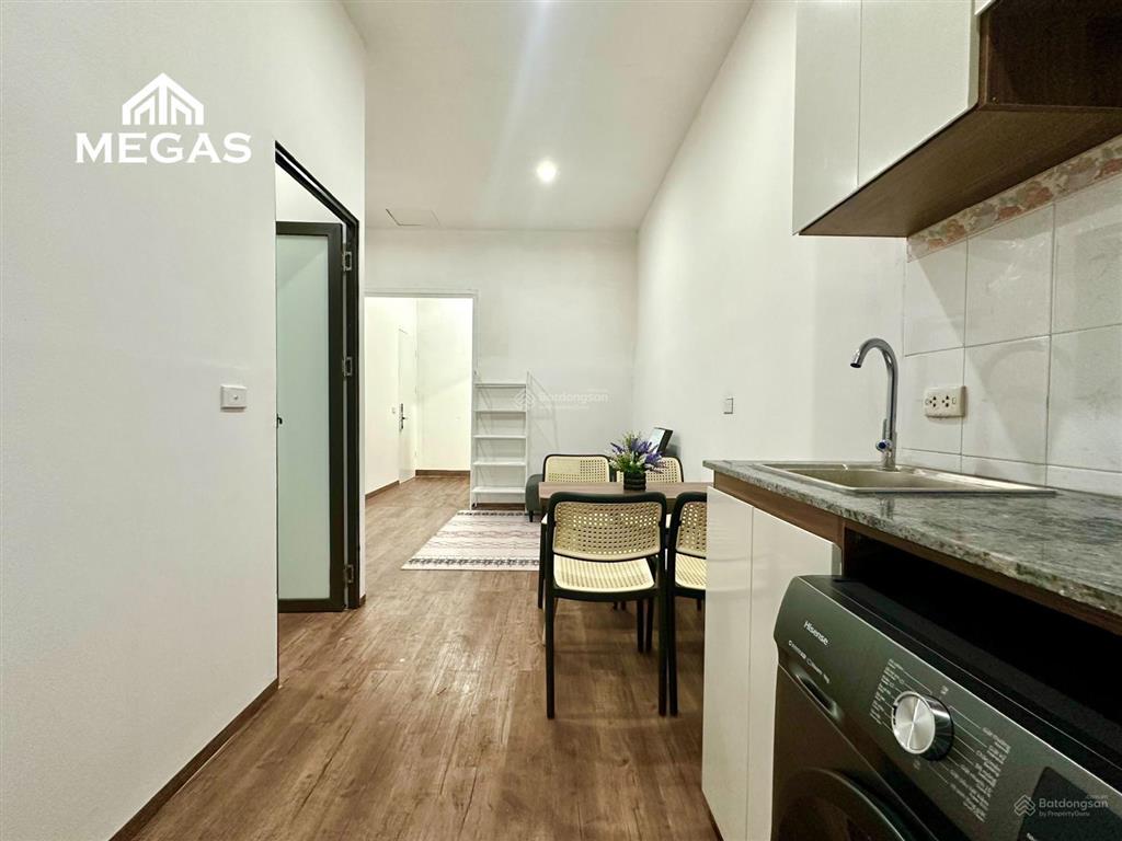 Cho thuê 2n1k ban công full nội thất rộng 70m2 ngay lotte tây hồ  âu cơ