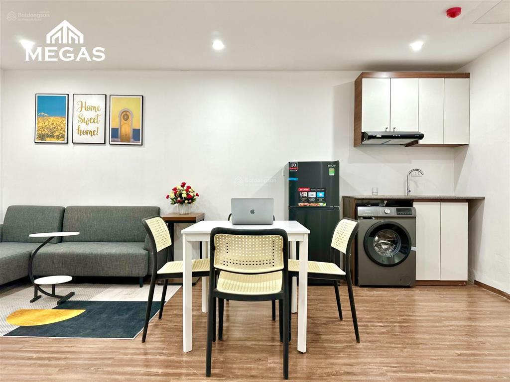 Cho thuê 2n1k ban công full nội thất rộng 70m2 ngay lotte tây hồ  âu cơ