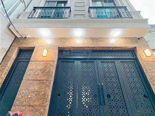 Bán nhà đối diện đại học công nghiệp hà nội. thiết kế 13 căn hộ khép kín. thang máy, pccc đầy đủ