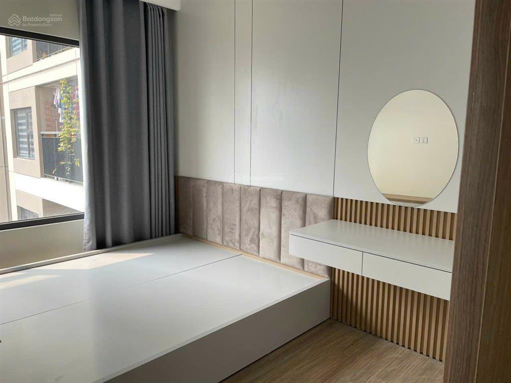 Bán căn hộ 42m2 tòa tonkin2, vinsmart tây mỗ. tầng trung view công viên biển hồ trung tâm