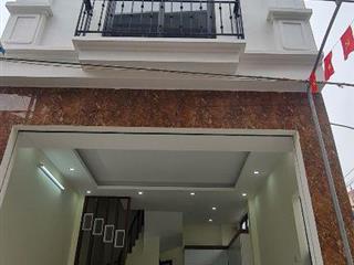 VIP -Lô góc 5 tầng cạnh Vinhomes Đan Phượng. Sổ riêng 30m2 Ôtô ngủ trong nhà Lh 0986732688